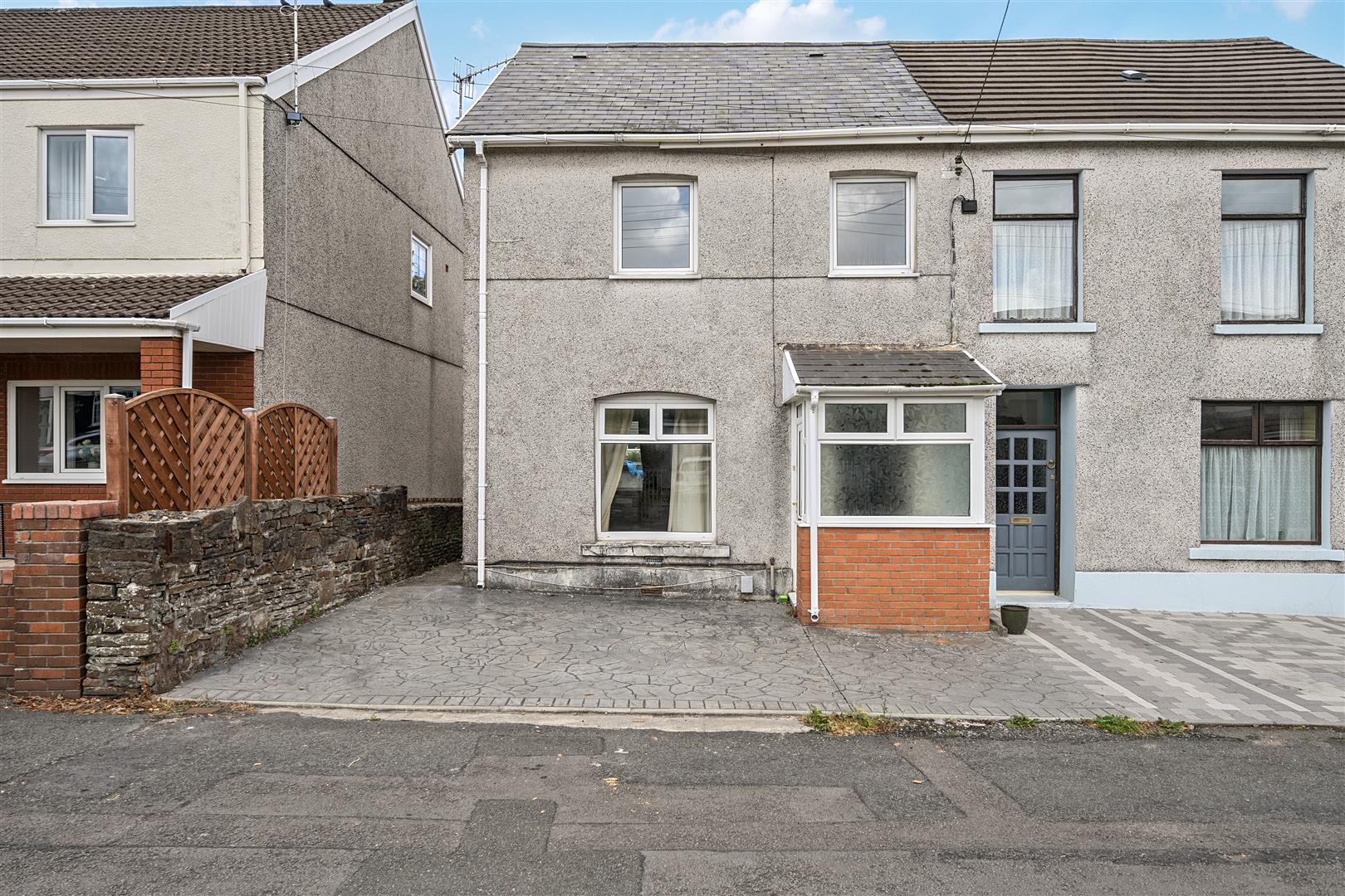 Woodlands Road, Loughor, Swansea, SA4 6PS